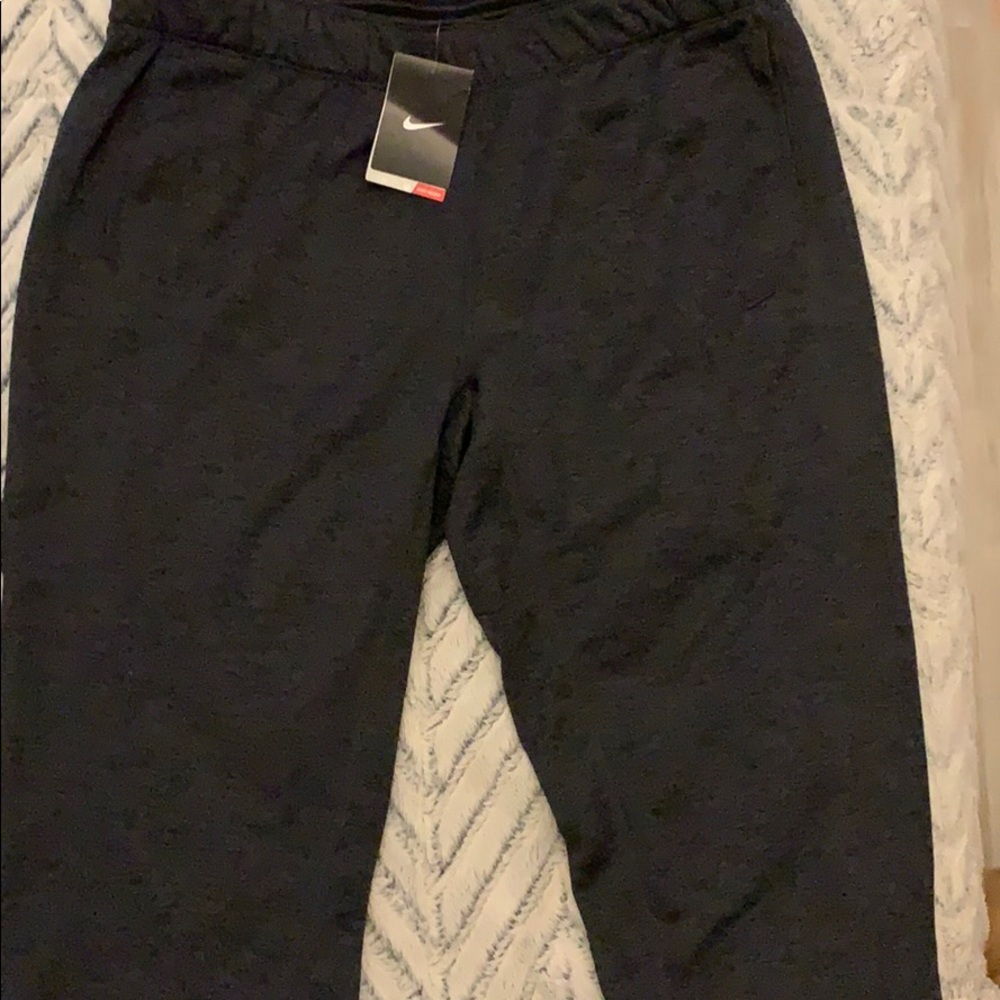Nike therma fit sweatpants new size xl